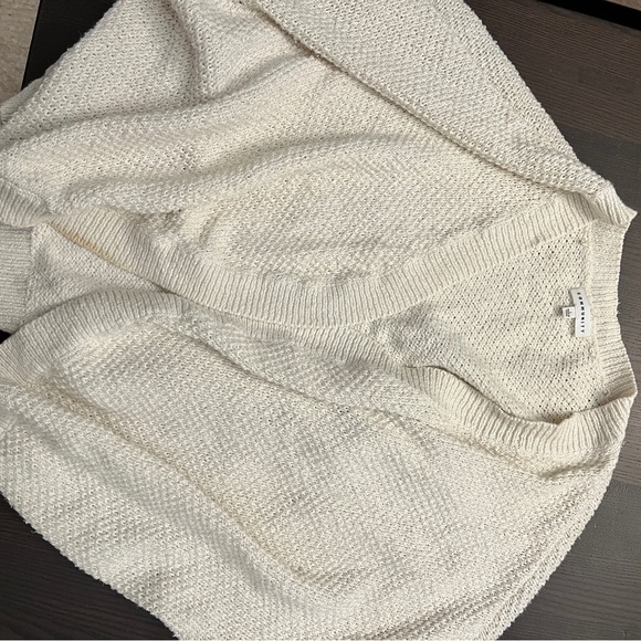 Aritzia slouchy cardigan - Picture 5 of 6